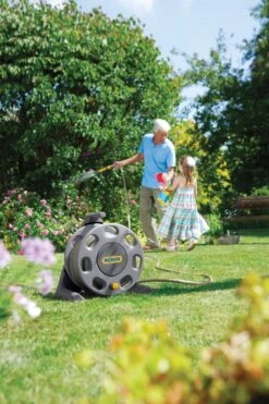 Hozelock Compact Slanghaspel + 15 M Slang -Haxo Winkel 50106460150421