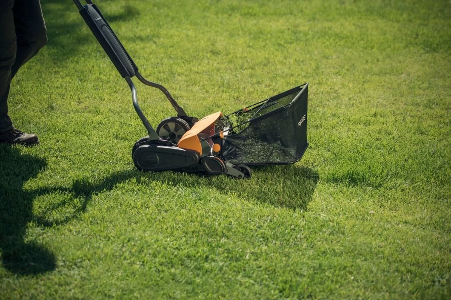 Haxo Winkel 1 Haxo Winkel -Haxo Winkel Fiskars Grasmaaier StaySharp Plus – 122 Cmwe