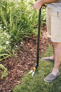 Fiskars Graskantenschaar Op Steel - GS46 - 112 Cm 5 Fiskars Graskantenschaar Op Steel - GS46 - 112 Cm -Haxo Winkel Fiskars Garden Action Grass Shears 1000590