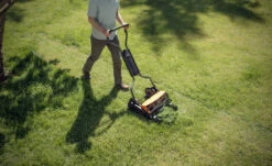 Fiskars StaySharp Max Kooimaaier -Haxo Winkel Fiskars Garden Action StaySharp Max Reel mower 1000591 1