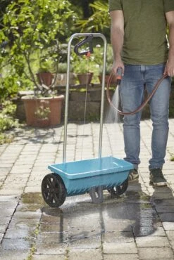 Gardena Strooiwagen L 22 Gardena Strooiwagen L -Haxo Winkel GA320 0505