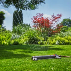 Gardena Zwenksproeier Type AquaZoom M 18710 -Haxo Winkel Gardena zwenksproeier AquaZoom M 5