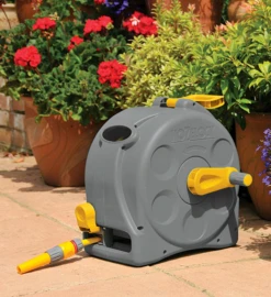 Hozelock Compact Slanghaspel Incl. 25 M Slang En Startset -Haxo Winkel Hozelock compacte haspel incl 25 mtr slang 4 1