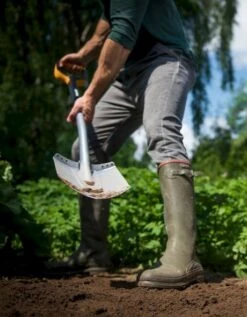 Fiskars Tuinspade Xact Spits - 120 Cm -Haxo Winkel Spade2