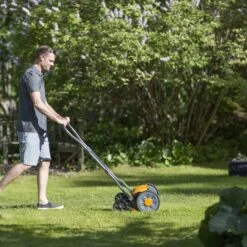 Fiskars Grasmaaier StaySharp Plus - 122 Cm 8 Fiskars Grasmaaier StaySharp Plus - 122 Cm -Haxo Winkel fiskars staysharp plus handmaaier202